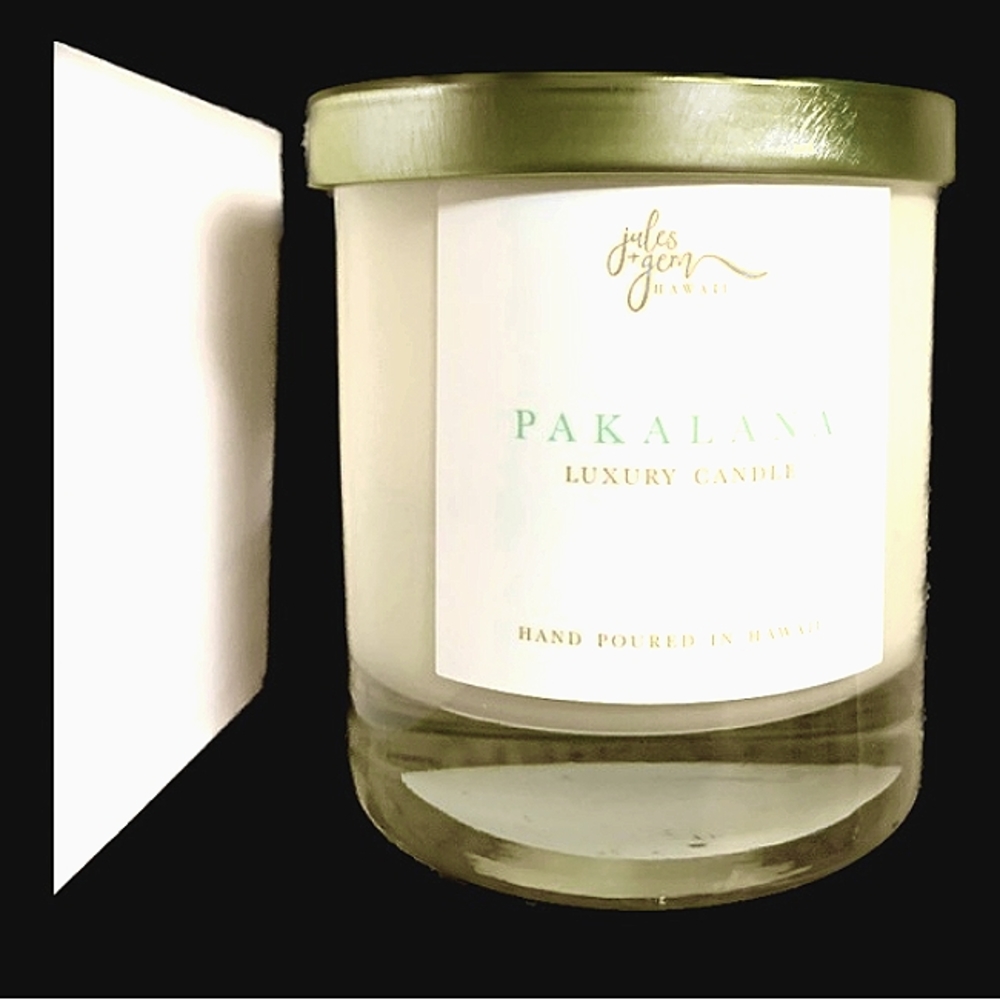 Jules & Gem Pakalana Hand Poured Soy Glass Candle Amazing Fragrance - Picture 2 of 7